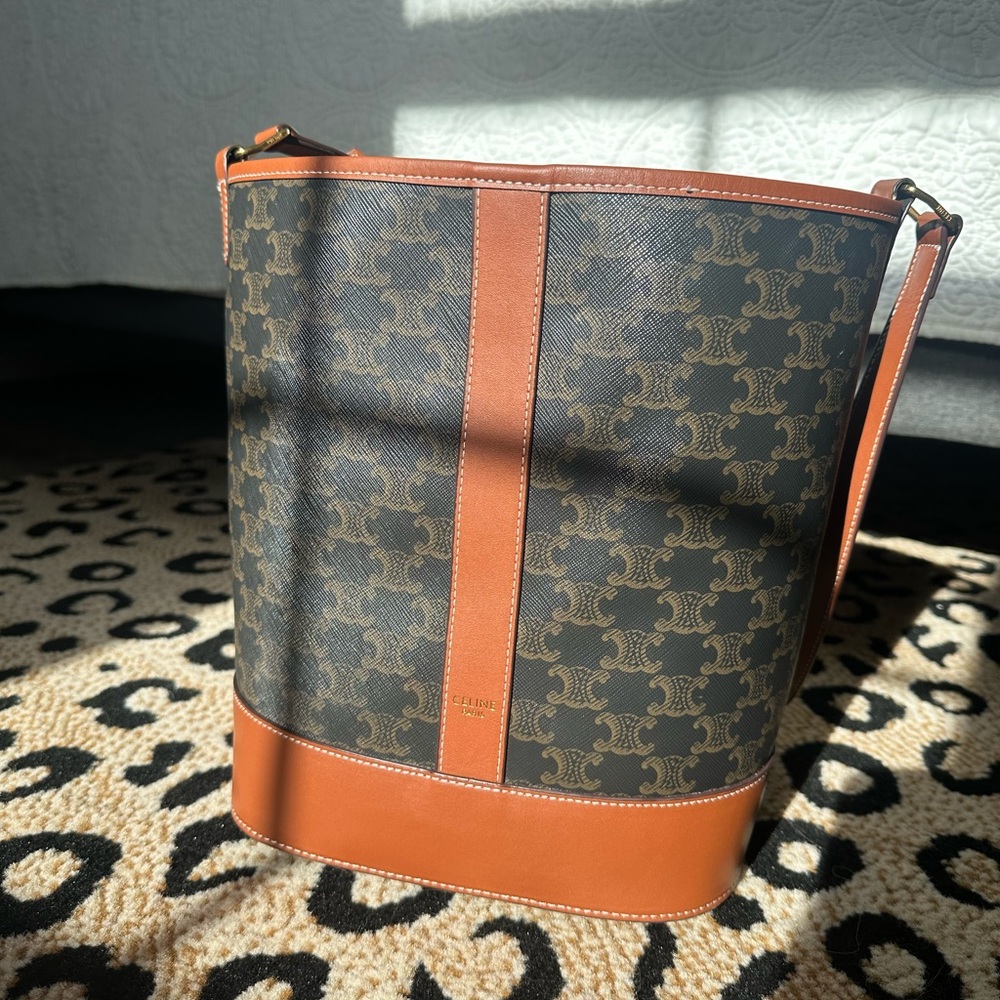 Designer dupe bucket bag